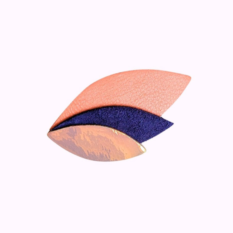 Broche en cuir Josefa