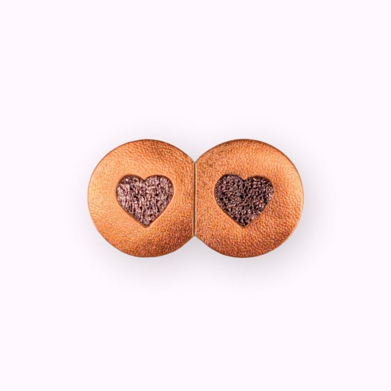 Broche Boobs
