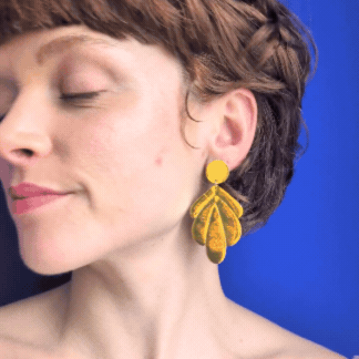 Boucles Mireille GIF