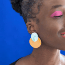 Boucles Lola GIF
